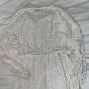 BOOHOO white long sleeve ruffle dress. Used women’s XL